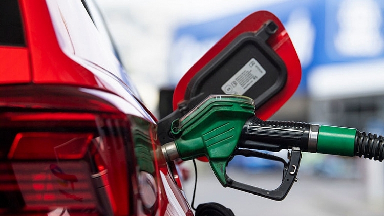 Mỹ: Giá xăng dầu tăng gấp đôi dưới thời Tổng thống Biden