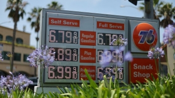 Hoa Kỳ mong muốn các nhà máy lọc dầu làm tròn "bổn phận" giúp "hạ nhiệt" giá xăng