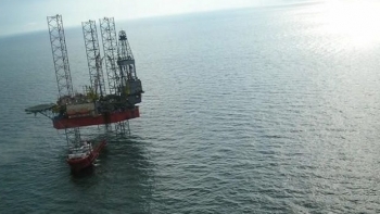 Ukraine tấn công nhiều giàn khoan dầu khí ngoài khơi Crimea