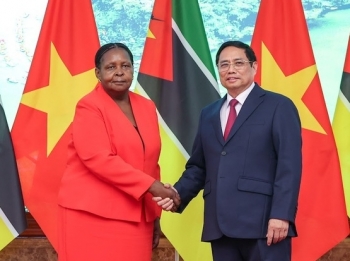 Thủ tướng Phạm Minh Chính hội kiến Chủ tịch Quốc hội Mozambique Esperança Bias
