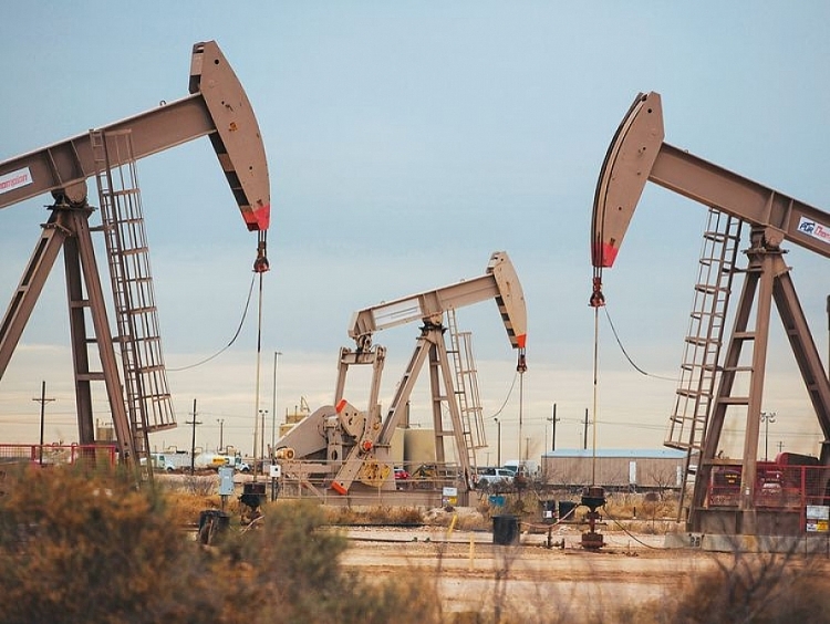 Giá dầu của Azerbaijan vượt ngưỡng 122 USD