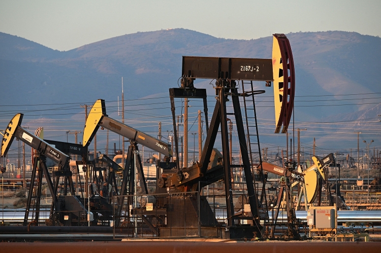 Nga và Ả Rập Xê-út sẽ sản xuất bao nhiêu dầu trong tháng 8?