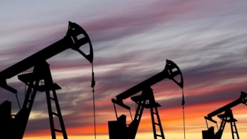 Giá dầu của Azerbaijan giảm hơn 3 USD