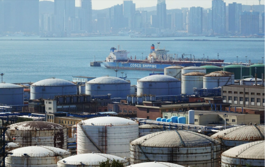 Iran giảm giá dầu của mình để cạnh tranh với Nga tại thị trường Trung Quốc