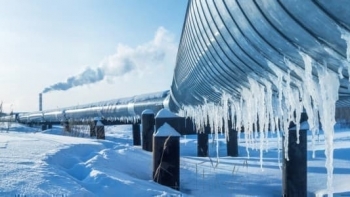 Giá dầu tăng cao ở Tây Canada và ở Bắc Dakota do ảnh hưởng của bão tuyết