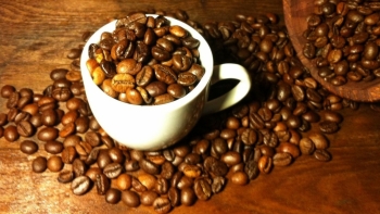 Giá cà phê hôm nay 21/1/2022: Biến động mạnh