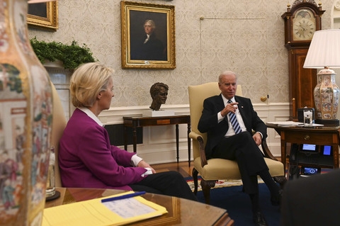 Tổng thống Biden và EU cam kết hợp tác về an ninh năng lượng trong bối cảnh Ukraine bị đe dọa