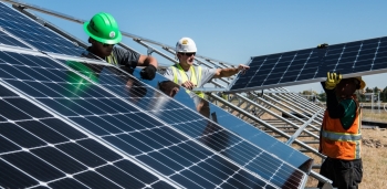 Mỹ: Kế hoạch đầu tư cơ sở hạ tầng trị giá 2,25 nghìn tỷ USD cho năng lượng sạch