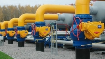 Dòng khí đốt của Nga qua đường ống Yamal-Europe về phía Tây đã được nối lại