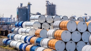 IEA bổ sung 60 triệu thùng dầu vào kho dự trữ của Tổng thống Biden