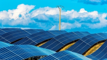 TotalEnergies hợp tác với Engie nhằm phát triển năng lượng tái tạo