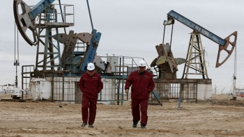 Giá dầu phục hồi sau 2 ngày thua lỗ trong phiên giao dịch đầy biến động
