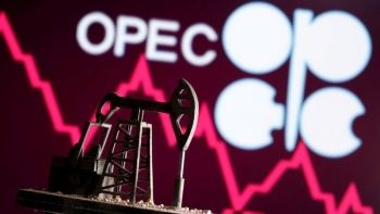 OPEC+ có thể xem xét lại việc tăng sản lượng