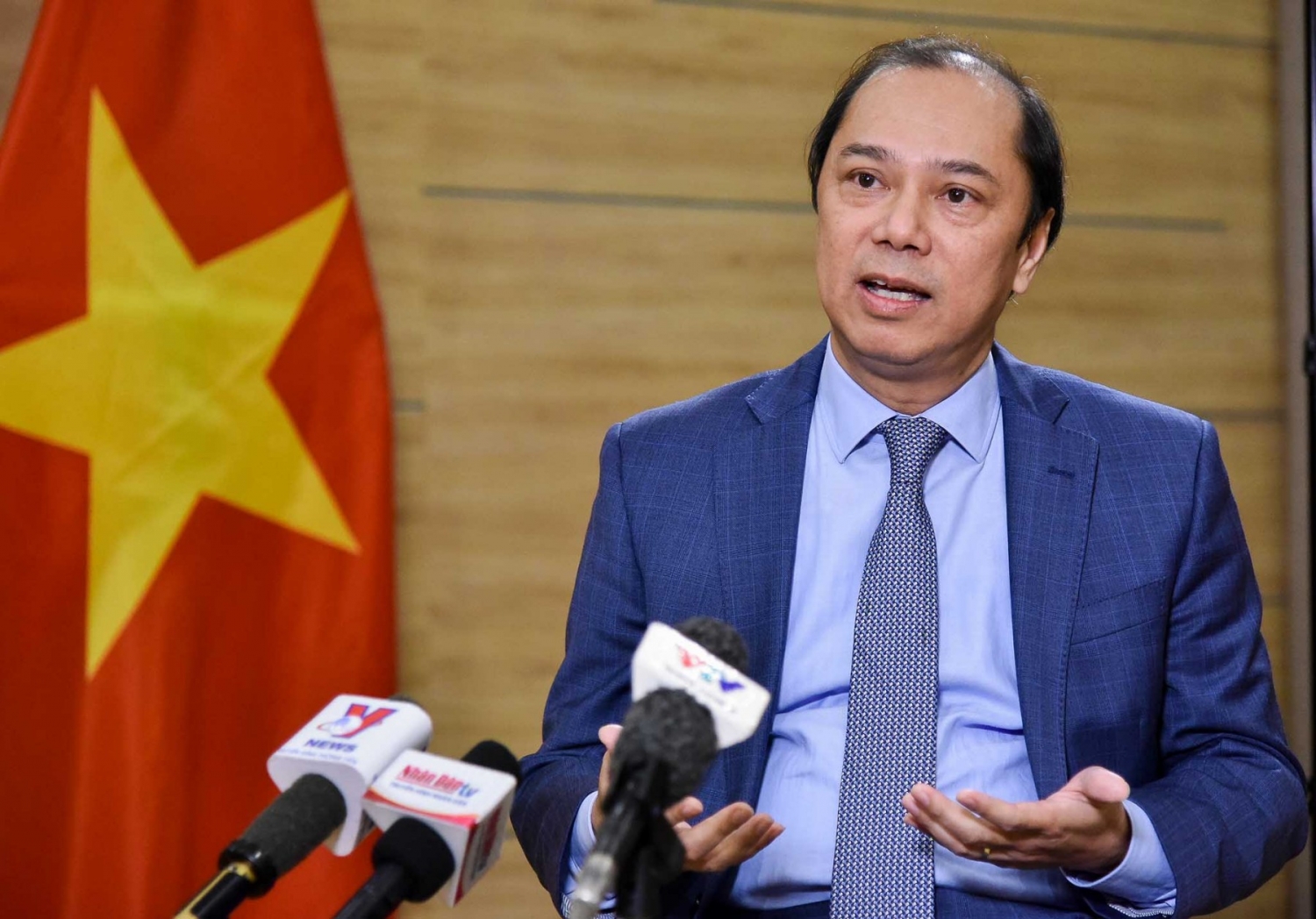 Thứ trưởng Ngoại giao Nguyễn Quốc Dũng trả lời phỏng vấn về kết quả Hội nghị cấp cao ASEAN