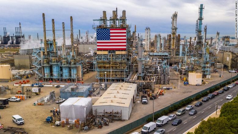 Mỹ: Động thái bán dầu khẩn cấp từ nguồn dự trữ có thể gây ra cuộc chiến giá mới