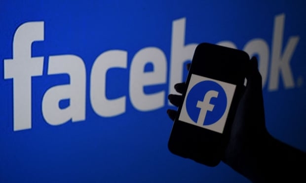 Facebook cấm 7 công ty 