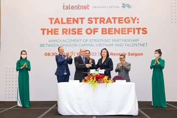 Lễ ký kết hợp tác chiến lược giữa Dragon Capital Việt Nam và Talentnet về sản phẩm hưu trí bổ sung tự nguyện