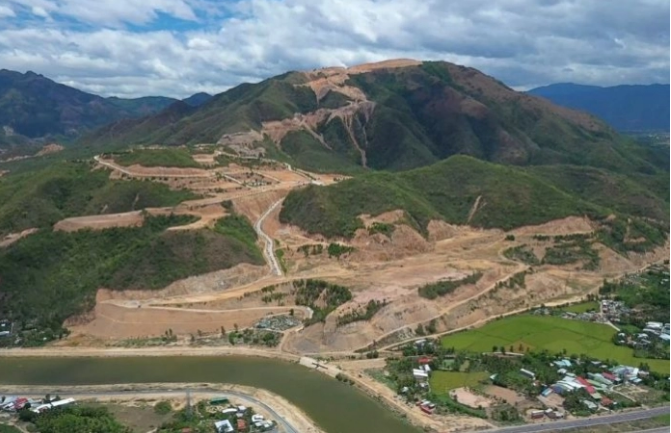 Khánh Hòa: Chấm dứt 11 dự án, thu hồi đất 7 dự án