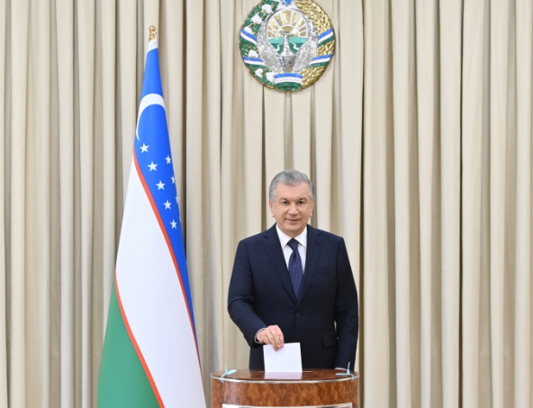 Điện mừng Tổng thống Uzbekistan