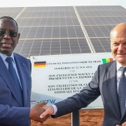 Đức "cấp tốc" đàm phán với Senegal về khí đốt