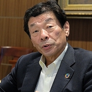 CEO công ty dầu khí lớn của Nhật Bản từ chức sau bê bối tấn công tình dục