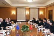 Chủ tịch nước gặp mặt các nhà lãnh đạo dự lễ Quốc tang ở Nhật Bản