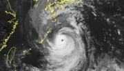 Nhật Bản sắp hứng cơn bão nguy hiểm chưa từng có