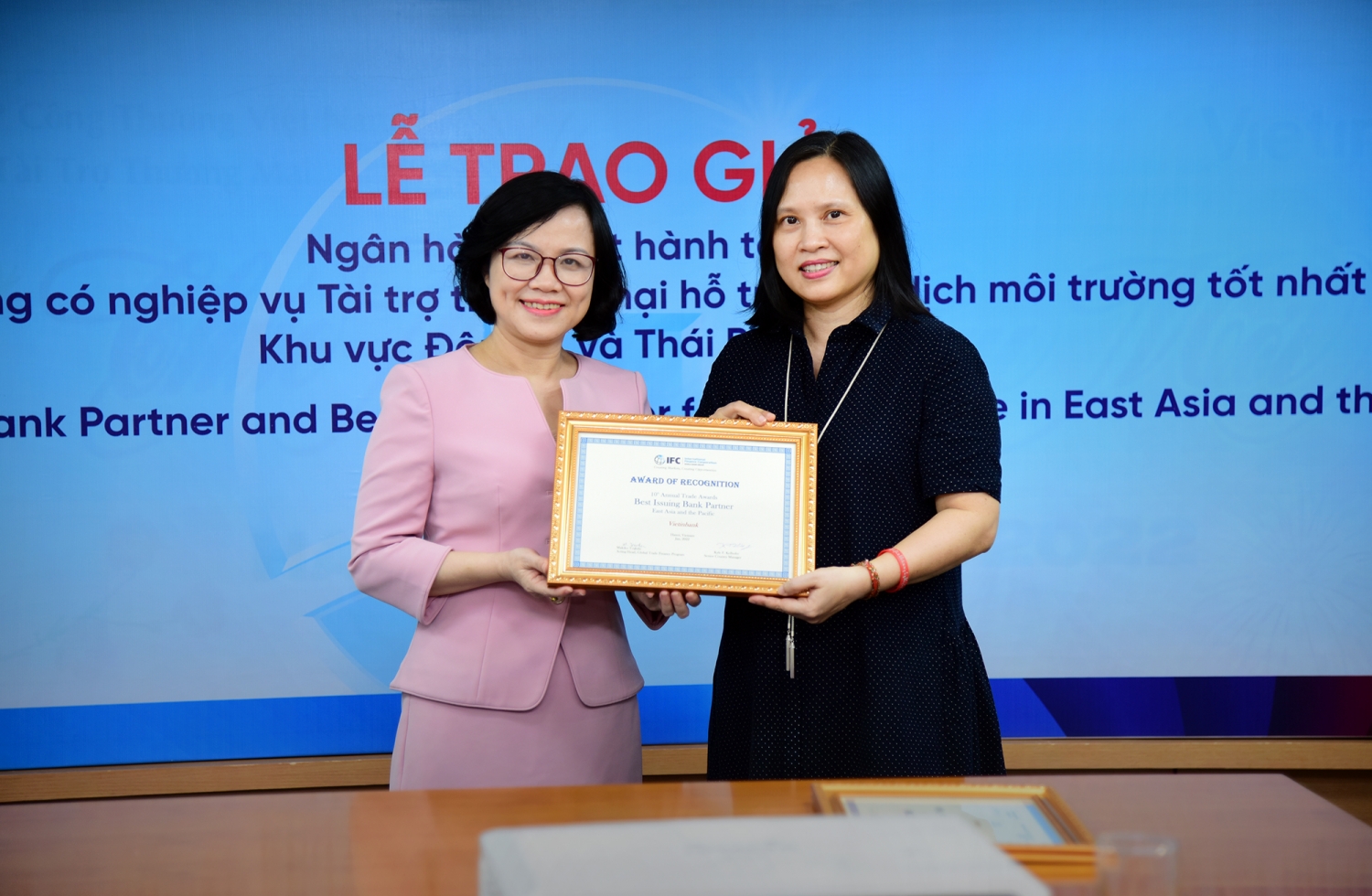 VietinBank nhận 2 giải thưởng lớn của IFC về Tài trợ Thương mại
