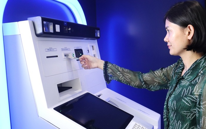 Tin ngân hàng ngày 19/5: Bản Việt triển khai tính năng rút tiền từ ATM bằng căn cước