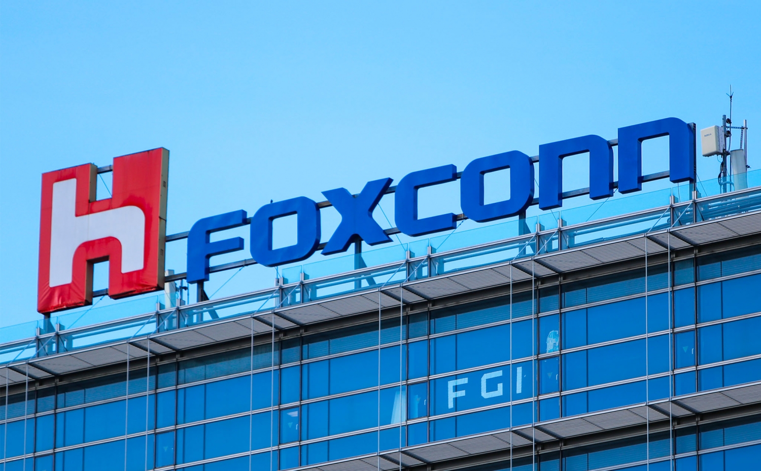 Tin bất động sản ngày 18/8: Foxconn dự kiến đầu tư 300 triệu USD tại KCN Quang Châu