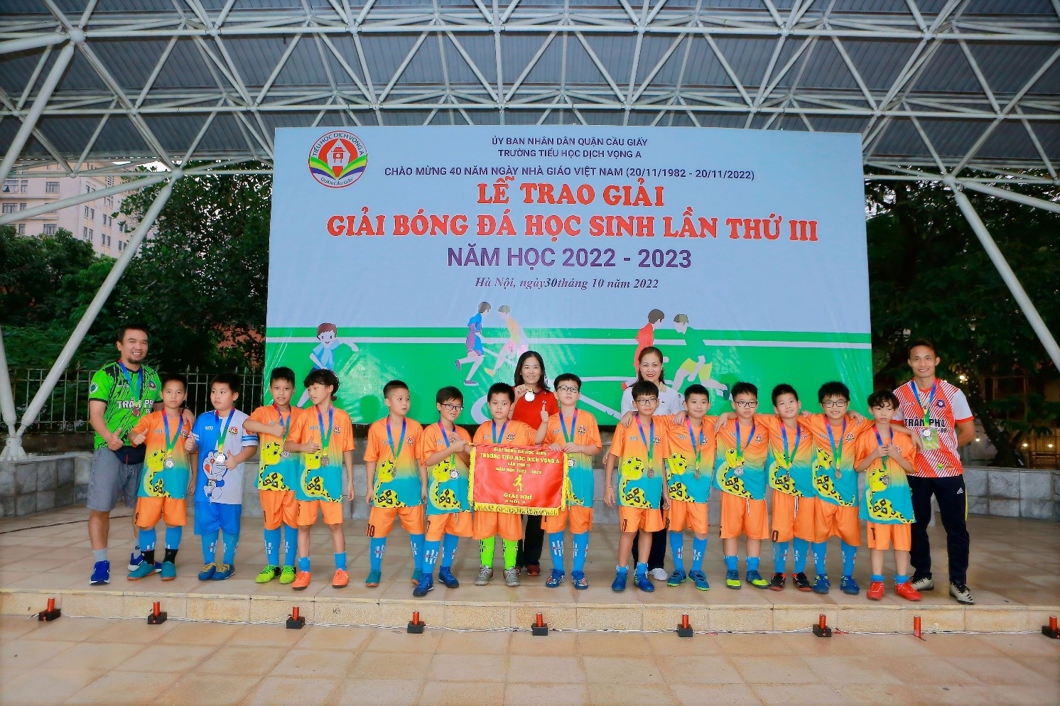 Trường Tiểu học Dịch Vọng A tổ chức thành công “Giải bóng đá học sinh lần thứ III năm học 2022-2023” Trường Tiểu học Dịch Vọng A tổ chức thành công “Giải bóng đá học sinh lần thứ III năm học 2022-2023”