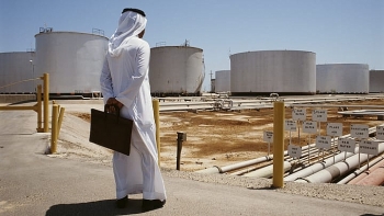 Ả Rập Xê-út giảm giá dầu cho khách hàng ở châu Á khi OPEC tăng nguồn cung