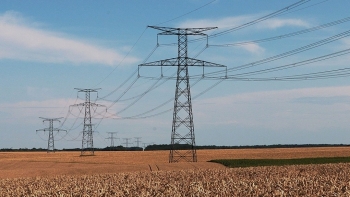 Ukraine vừa tự ngắt kết nối khỏi hệ thống điện của Nga và Belarus