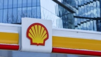 Lukoil mua lại các doanh nghiệp dầu nhờn và bán lẻ của Shell tại Nga