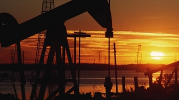 Giá dầu của Azerbaijan tăng mạnh trở lại