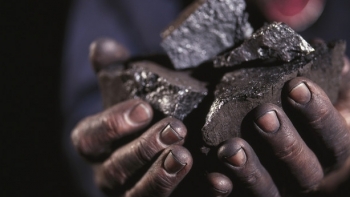 Trung Quốc tăng cường sản xuất than