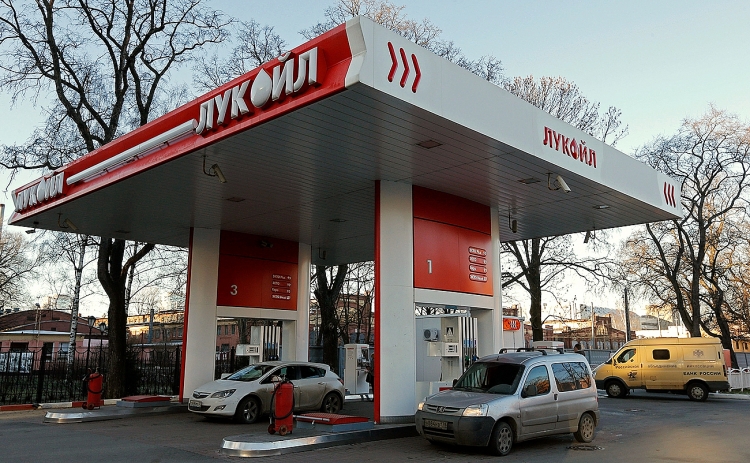 Sản lượng xăng của Nga tăng 11,1% trong tuần trước