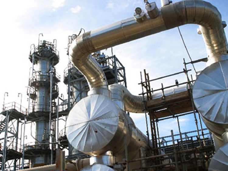 Kazakhstan bảo trì nhà máy lọc dầu địa phương