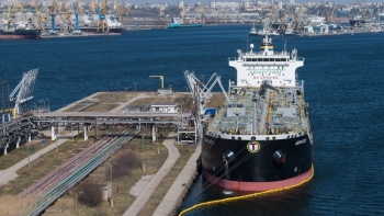 Xuất khẩu dầu của Nga bằng đường biển tăng mạnh