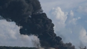 Cháy cảng dầu ở Venezuela
