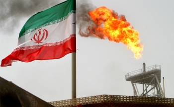 Hoạt động xuất khẩu dầu của Iran đang diễn ra suôn sẻ