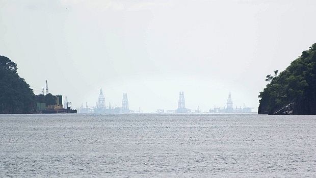 Venezuela bắt đầu bốc dỡ hơn 1 triệu thùng dầu trên con tàu gặp nạn giữa biển